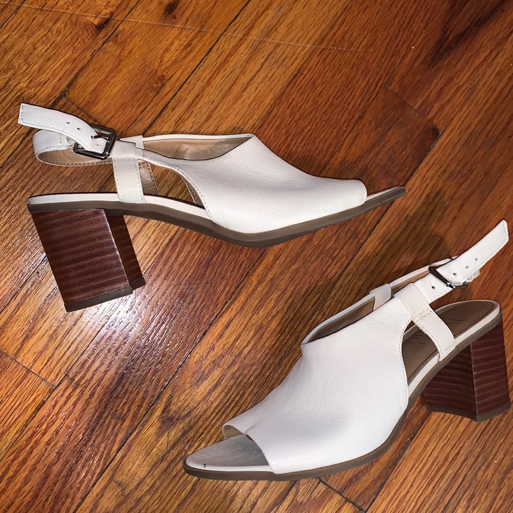 lightly worn chunky heeled shoes 👟